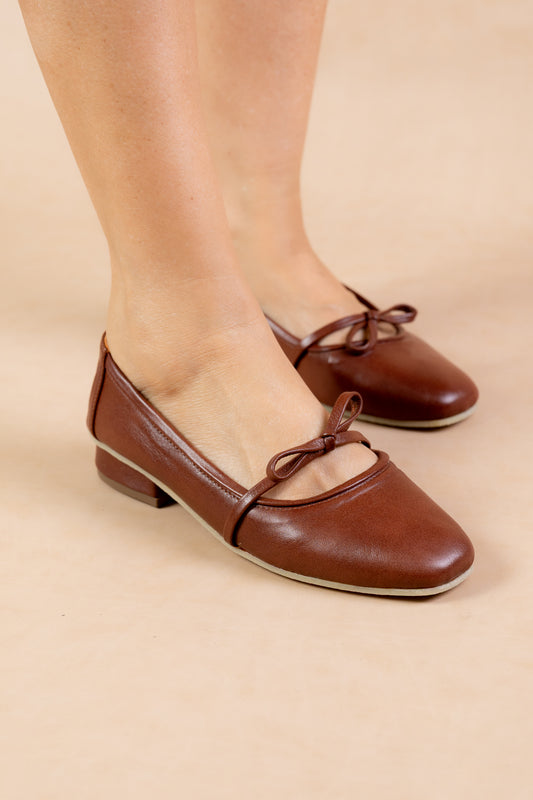 Baleta Denisse Cuero Chocolate - Carolina Laiton