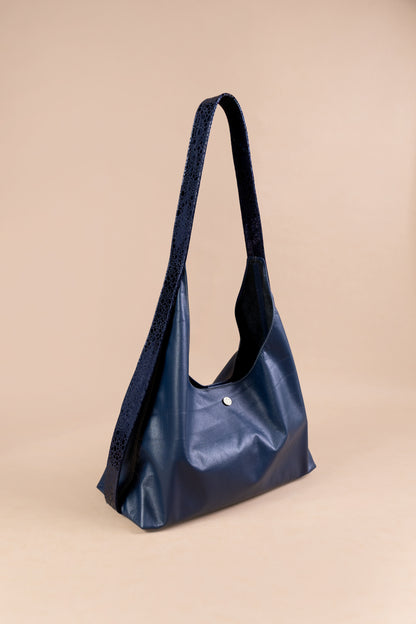 Bolso Cloud en Cuero Azul - Carolina Laiton